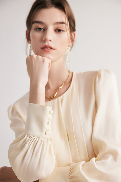 Vivea Graceful Silk Top